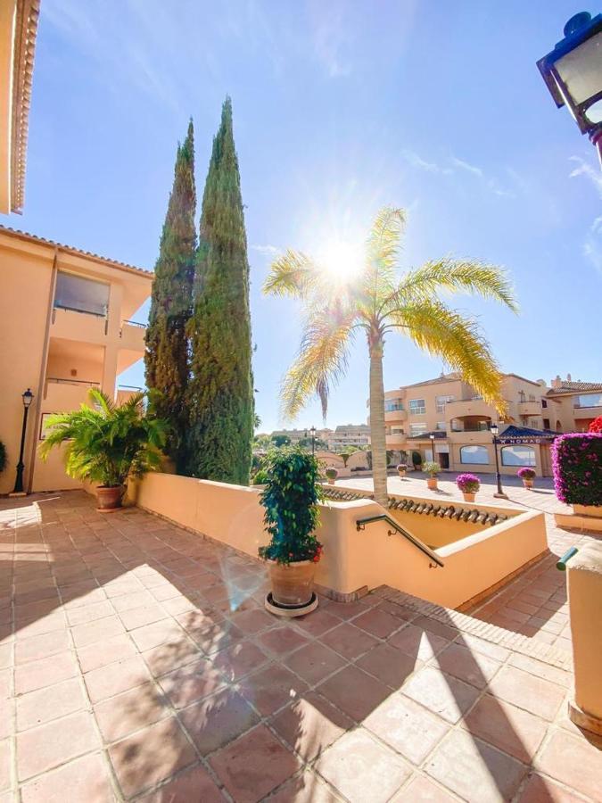 Apartamento En Los Patios De Santa Maria Golf Марбелья Экстерьер фото