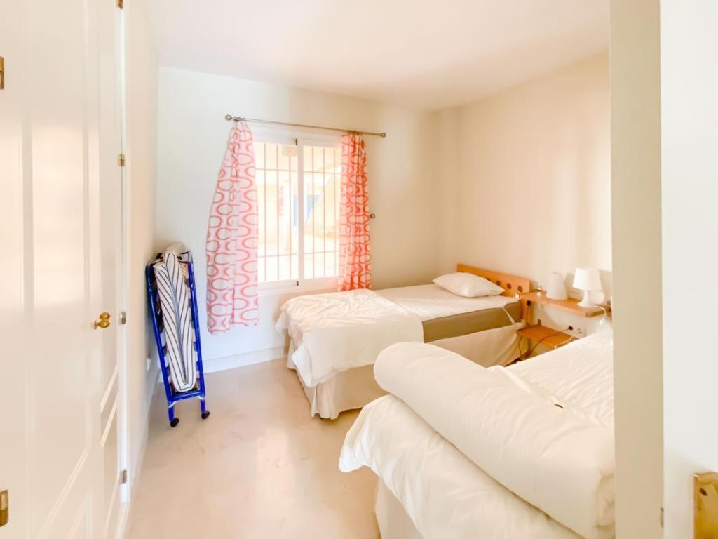 Apartamento En Los Patios De Santa Maria Golf Марбелья Экстерьер фото