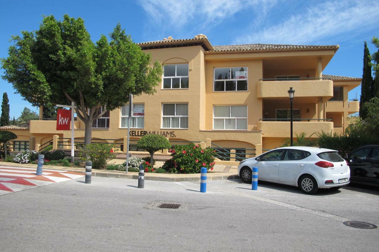 Apartamento En Los Patios De Santa Maria Golf Марбелья Экстерьер фото