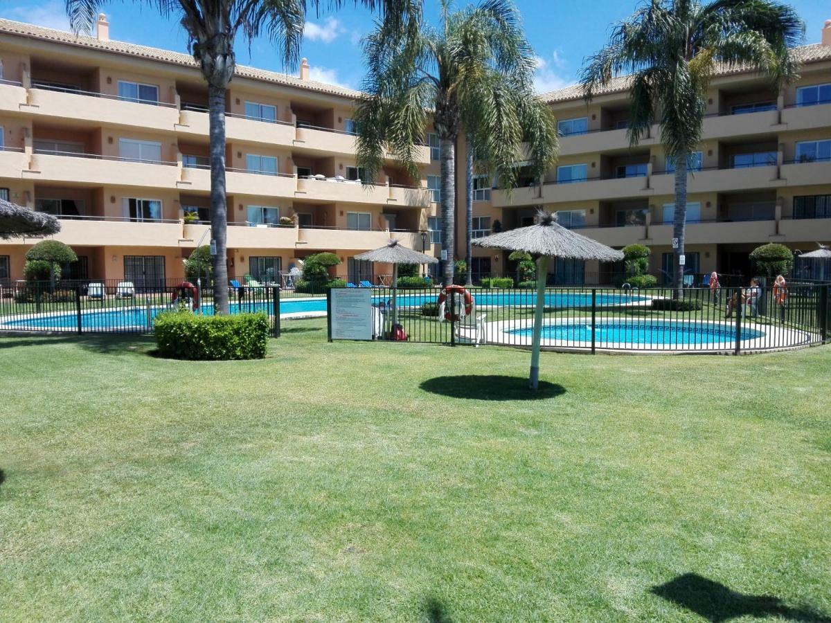 Apartamento En Los Patios De Santa Maria Golf Марбелья Экстерьер фото